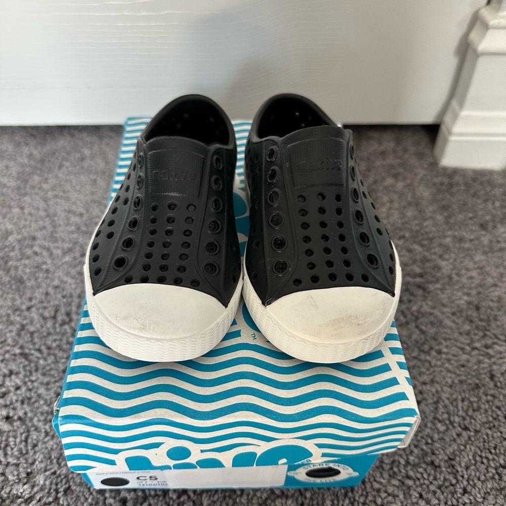 Toddler Native Jefferson Jiffy Black/shell white shoe size C5